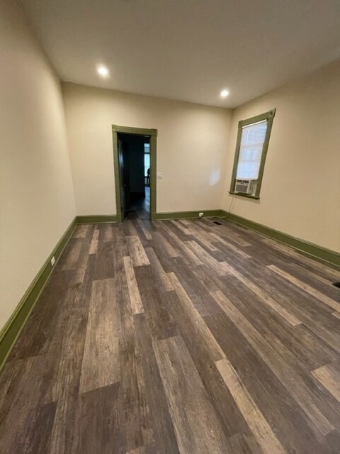 Building Photo - 1320 Northampton St