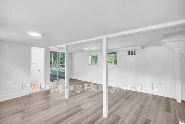 Building Photo - 130 Salt Creek Rd