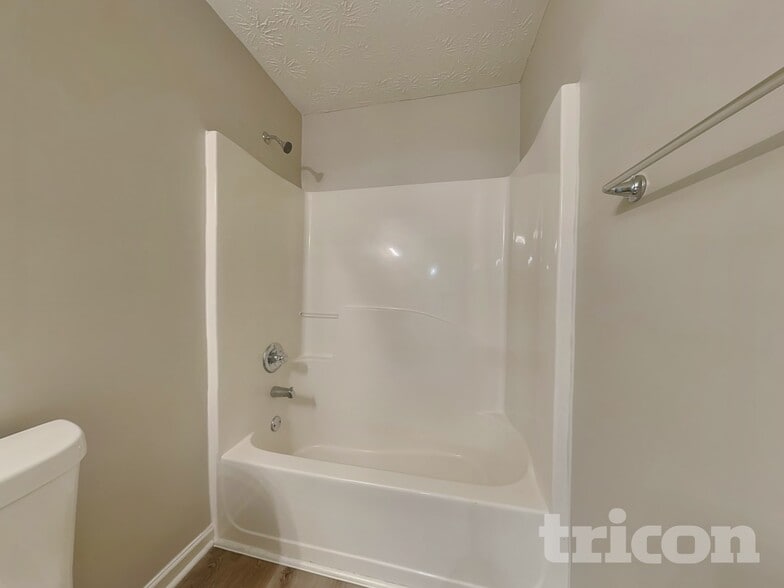 Building Photo - 40 Halley Ct