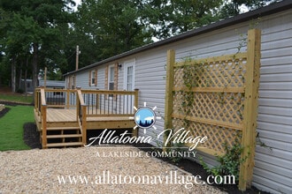 Building Photo - Lake Access and 1 mile to Downtown Acworth! Renovated 3BR/2Bth Pet Friendly