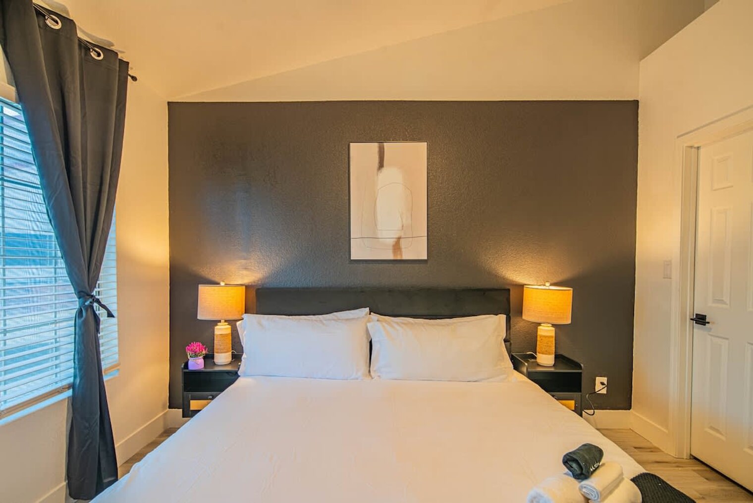 Building Photo - 7900 E Princess Dr