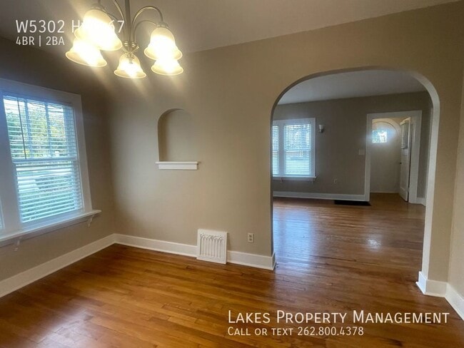 Building Photo - W5302 WI-67