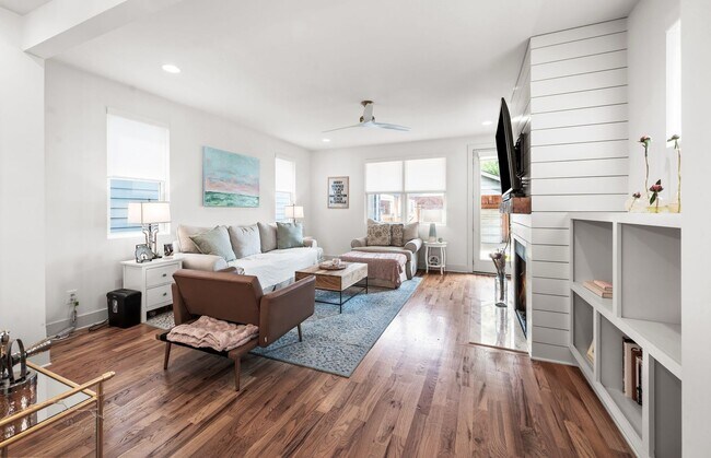 Building Photo - Stunning 3BE/3BA in one of Nashville's hottest neighborhood, The Nations!