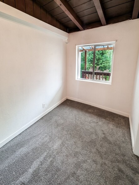 Building Photo - 14301 Mill Ct