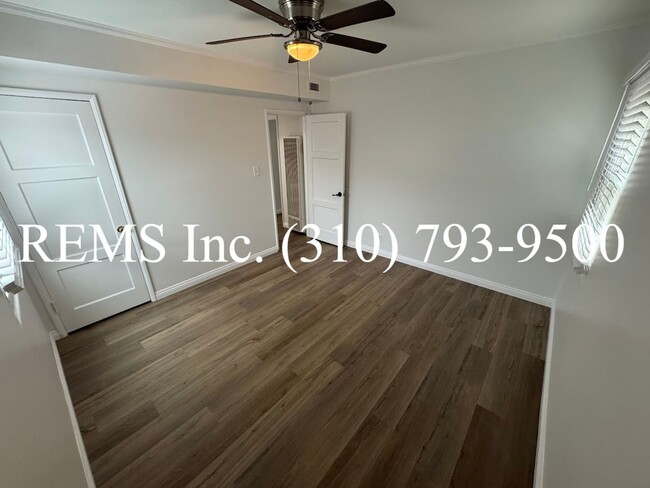 Building Photo - 1 Bedroom Downstairs Apartment w/ (Shared)...