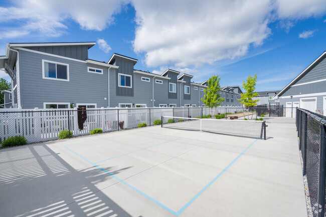 Building Photo - Prairie Pointe Apartments & Townhomes