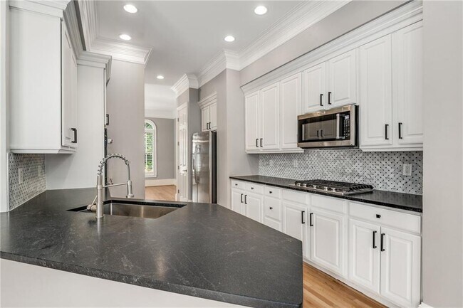 Building Photo - 2586 Brookhaven Chase Ln NE