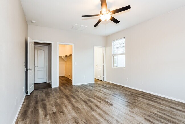 Building Photo - 7342 W St Charles Ave