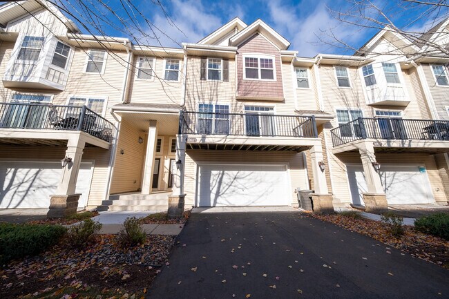 Building Photo - 3661 Hazel Trail