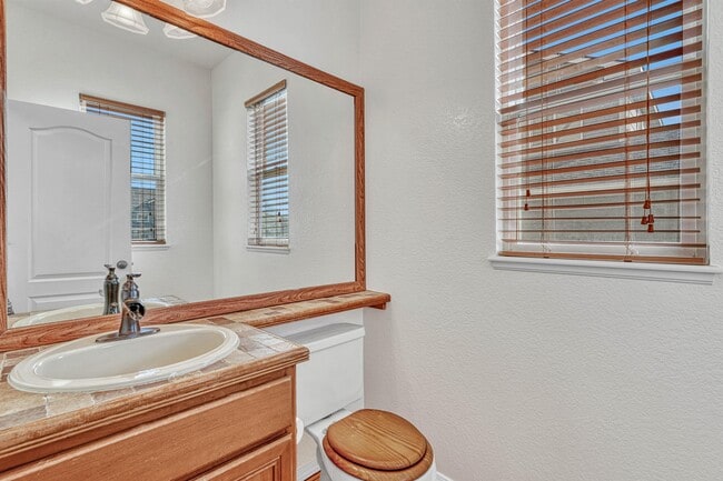 Building Photo - 7368 Prythania Park Dr