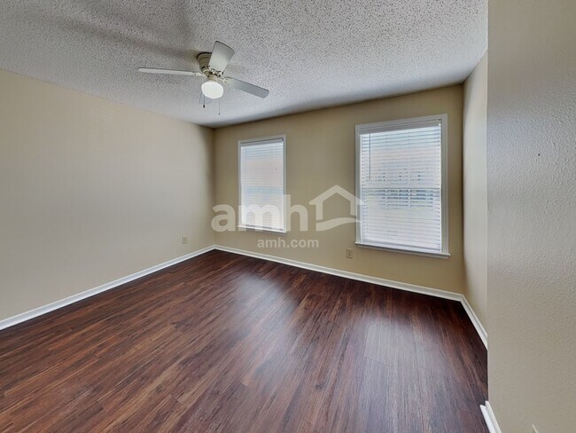 Building Photo - 10794 Timothy Ln