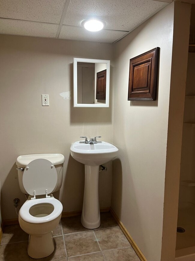 Building Photo - 868 20th Ave SE