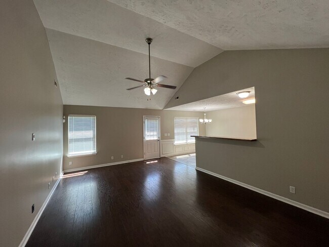 Building Photo - Cute 3 BR, 2 Bath near Christiana