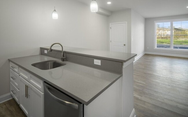 Building Photo - Ridgefield West Apartments