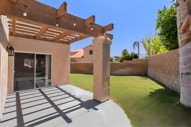 Backyard / Access Point #1 - 40605 Ventana Ct