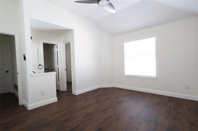 Building Photo - 5901 Louisville Dr