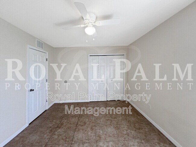 Building Photo - 111 SE 2nd Ave