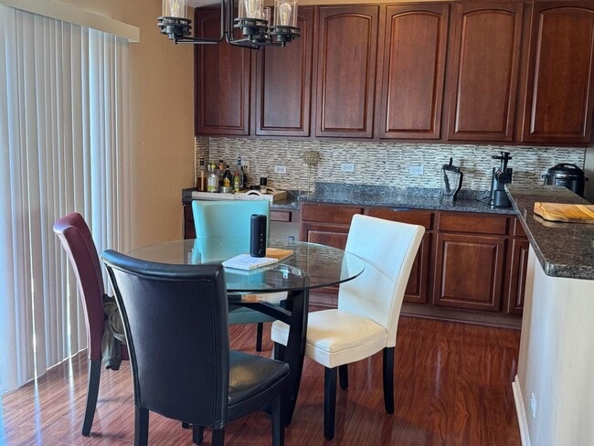 Building Photo - 587 Saddlebrook Ln