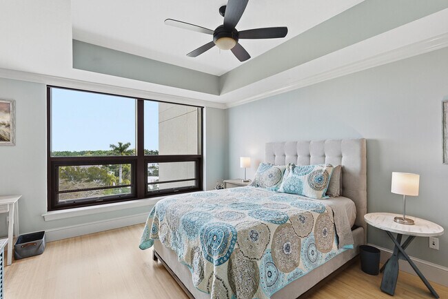 Building Photo - 9123 Strada Pl