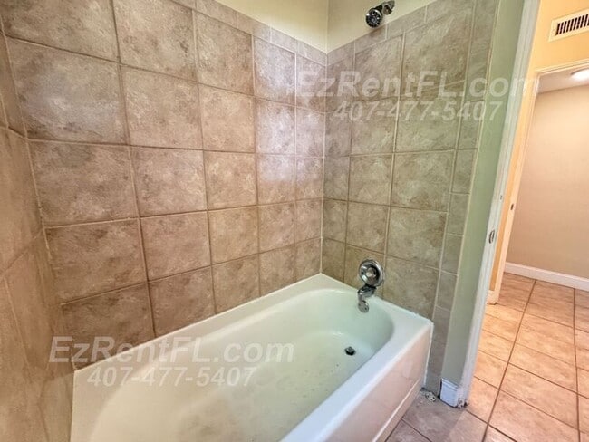 Building Photo - 616 Woodling Pl