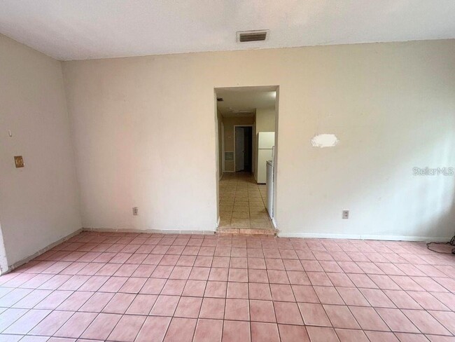 Building Photo - 5165 Gwynne Ave