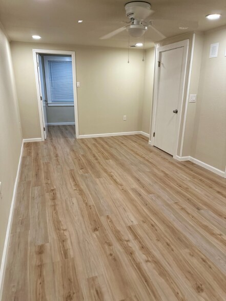 Building Photo - 4306 Earl Blvd