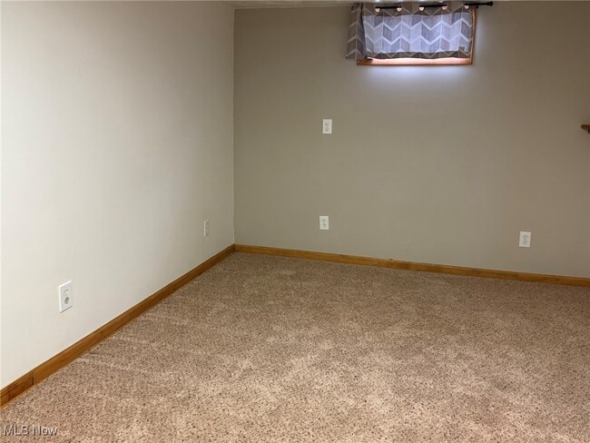 Building Photo - 2434 Saratoga Ave SW