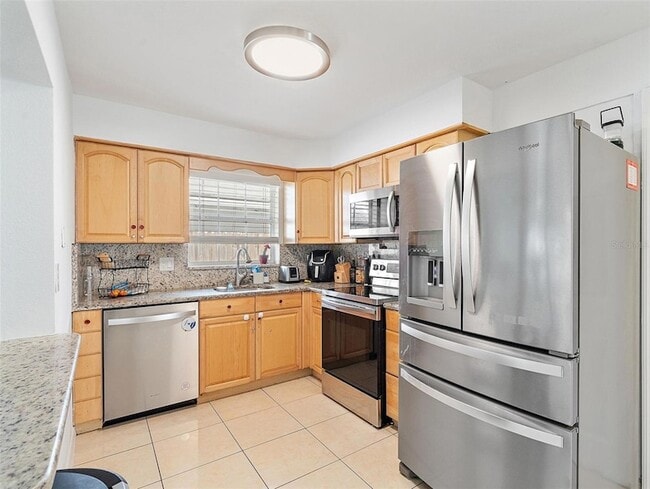 Building Photo - 5542 19th Ave N