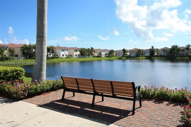 Building Photo - 935 Lemonwood Ct