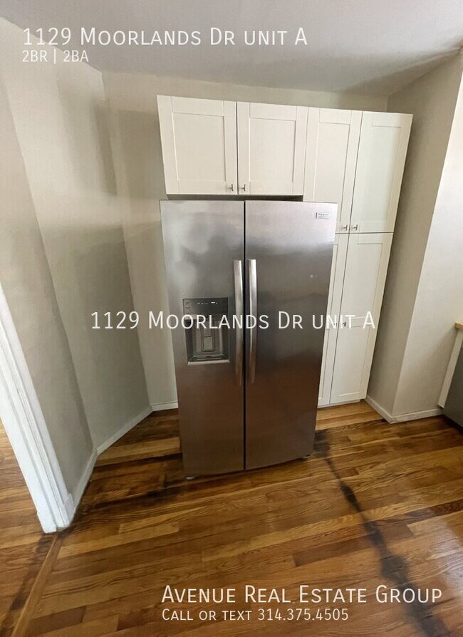 Building Photo - 1129 Moorlands Dr