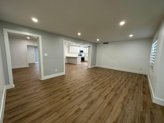 Building Photo - 6080 SW 16th St