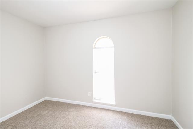 Building Photo - 1237 Hillwood Dr