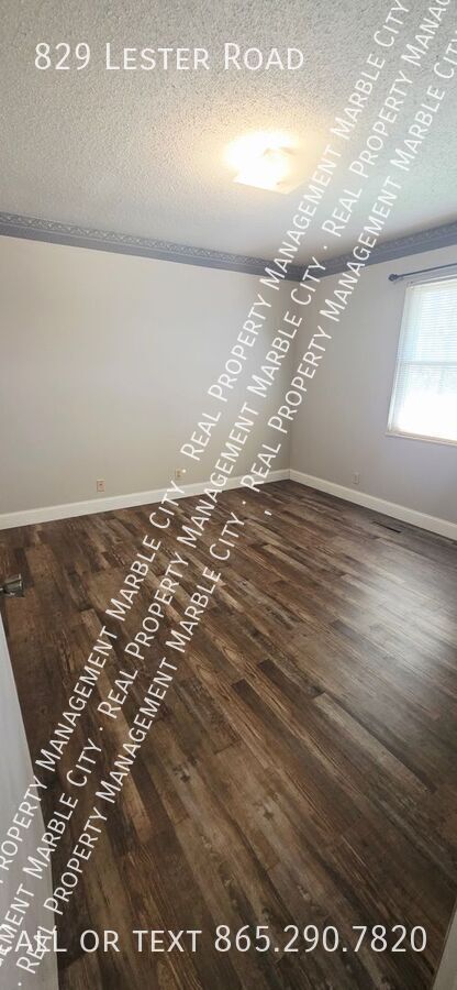 Building Photo - 829 Lester Rd