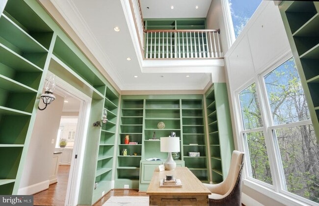Building Photo - 9884 River Chase Way