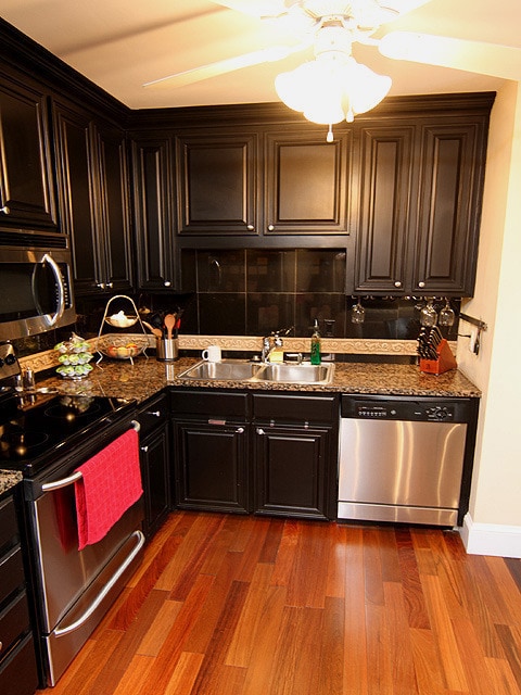 Building Photo - Village District 2-Bedroom Condo - Walkable to Shopping + Dining!