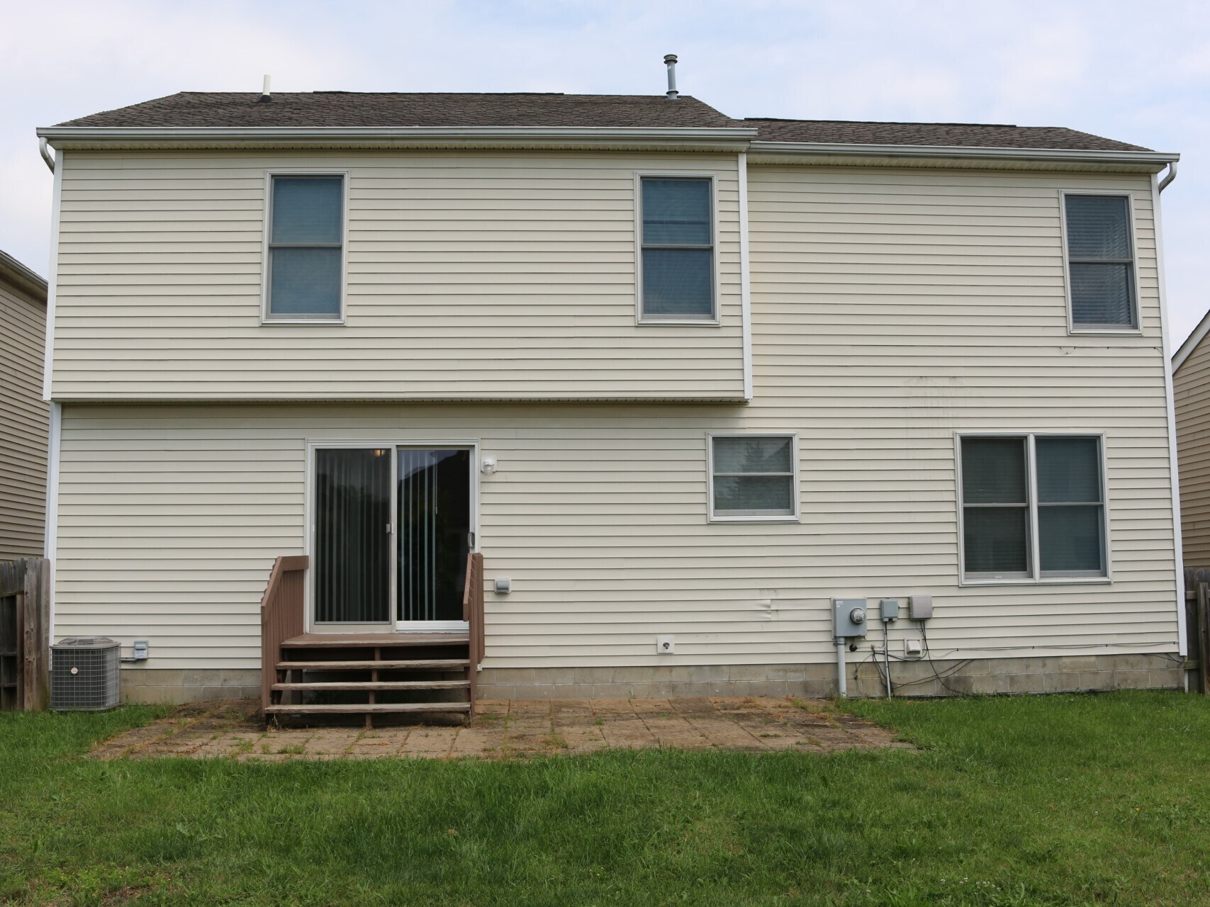 Building Photo - 395 Belfair Dr