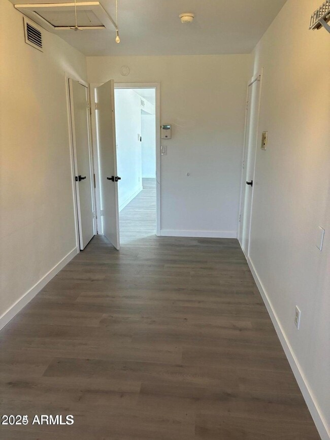 Building Photo - 3903 S Juniper St