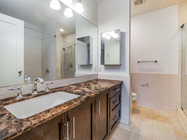 Building Photo - 90 Bay Street Lndg