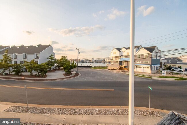 Building Photo - 100 Sheridan Square