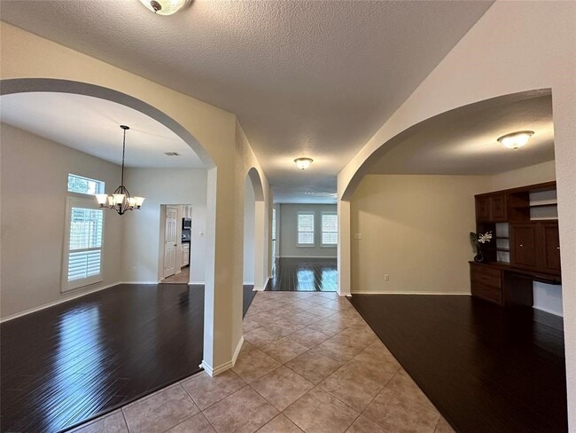 Building Photo - 1707 Magnolia Lake Ln