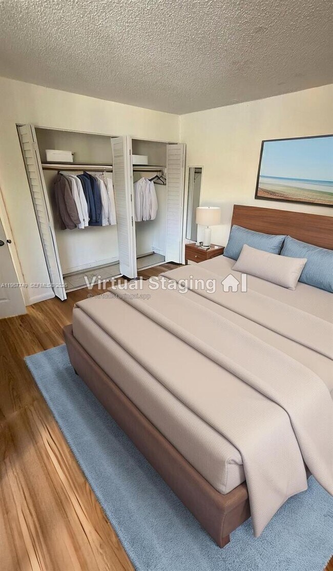 Building Photo - 10400 SW 108th Ave