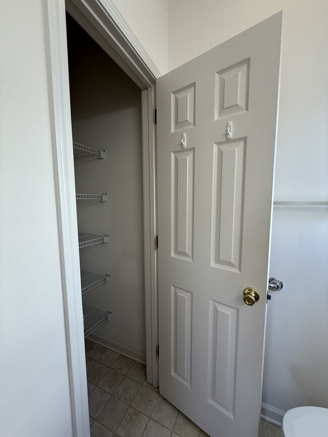 Building Photo - 232 Rutledge Ave