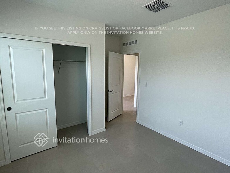 Building Photo - 16360 Grey Pne Dr