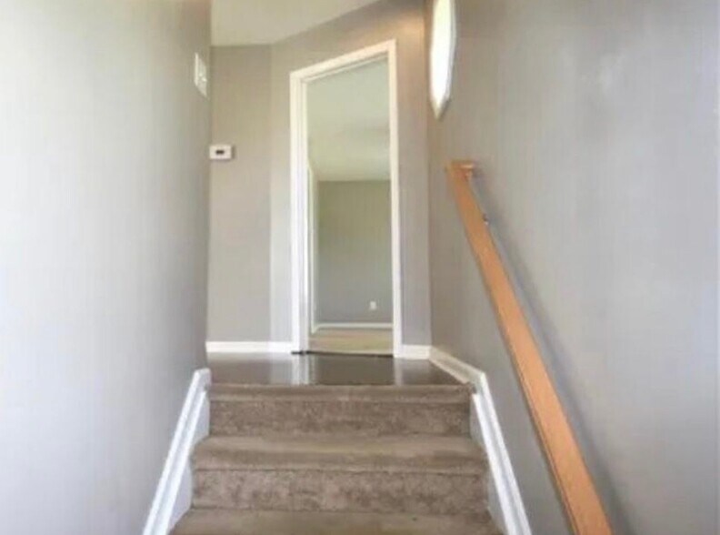 Building Photo - 428 Greathouse Dr