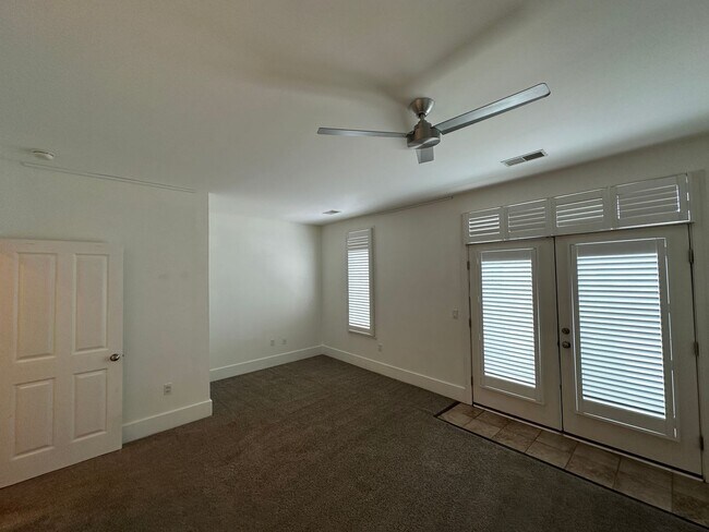 Building Photo - 624 Denmark Dr