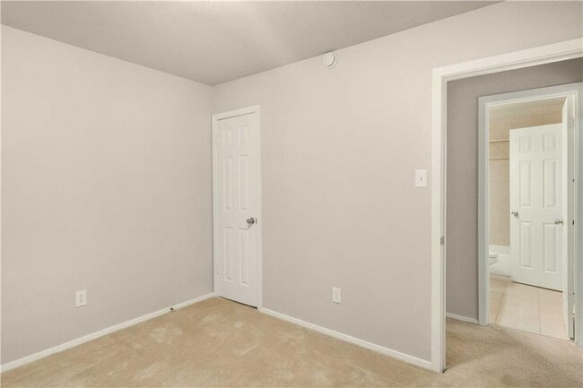 Building Photo - 3627 Menchaca Rd