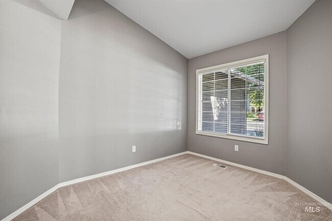 Building Photo - 11909 W Patrina Dr