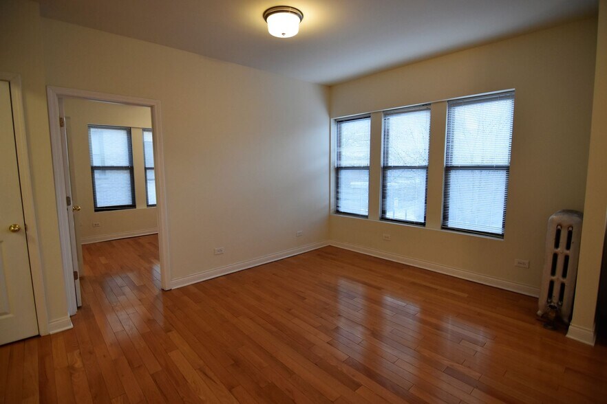 Building Photo - 720 W Grace St