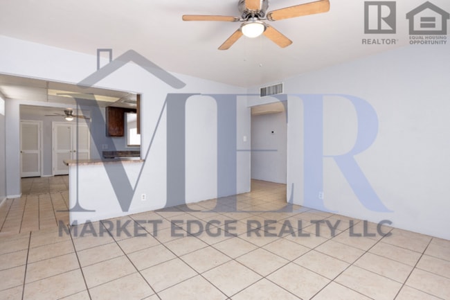 Building Photo - 3Bed/2Bath House at 19th Ave/Camelback! Move-In Ready on 06/11/2026! -- NO HOA! CORNER LOT!
