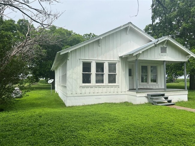 Building Photo - 149 Private Rd 9400